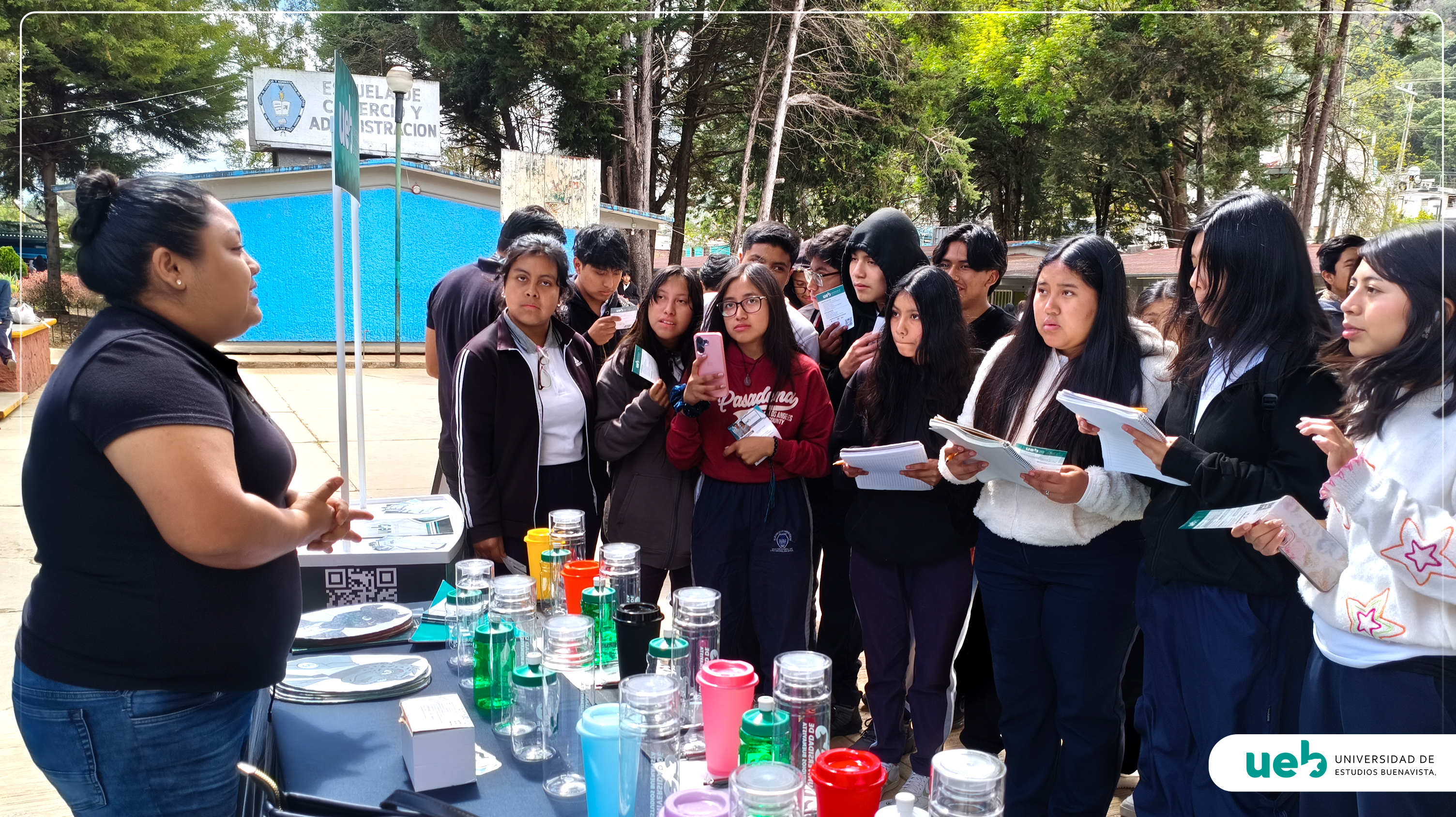 Feria Profesiográfica - Prepa  Bivalente de Comercio y Administración